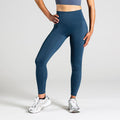Essential Training Leggings in Grey Purple (Grauviolett); blickdichte High Waist Fitness-Leggings mit breitem Komfortbund für das Gym, Fitness und Cardio-Training.