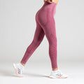 Soft Flow Yoga Leggings in Mauve; nahtlose High Waist Sport-Leggings mit Mesh-Details für Yoga, Pilates und low-impact Training.
