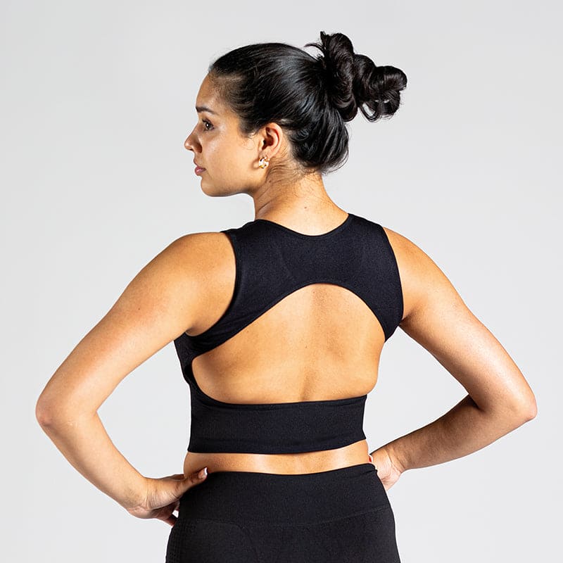 Open Back Workout Bra in Schwarz; nahtloser Sport BH mit offenem Rücken für Damen, ideal für Yoga, Pilates und low-impact Training