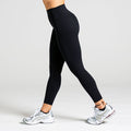 Essential Training Leggings in Schwarz; blickdichte High Waist Fitness-Leggings mit breitem Komfortbund für das Gym, Fitness und Cardio-Training.
