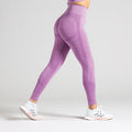 Seamless Yoga Leggings in Lila; blickdichte nahtlose High-Waist-Leggings mit Mesh-Details für Yoga, Pilates und low-impact Training.