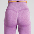 Seamless Yoga Leggings in Lila; blickdichte nahtlose High-Waist-Leggings mit Mesh-Details für Yoga, Pilates und low-impact Training.