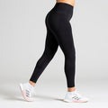 Soft Flow Yoga Leggings in Schwarz; nahtlose High Waist Sport-Leggings mit Mesh-Details für Yoga, Pilates und low-impact Training.