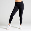 Performance Workout Leggings in Schwarz (Black); blickdichte High Waist Fitness-Leggings mit breitem Komfortbund für maximalen Halt beim Gym-Training.